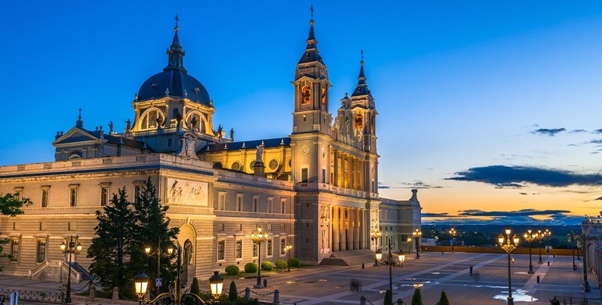 Discover Lisbon and Andalusia with Costa Del Sol