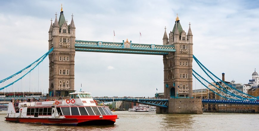 London River Life City Escape